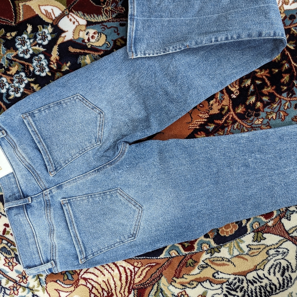 Mid Rise Light Wash Hyper Stretch Bootcut Jeans - Picture 9 of 10